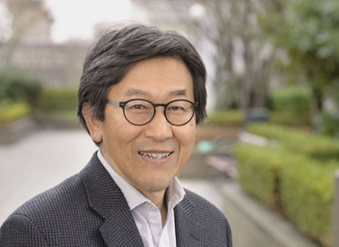 Photograph of Michael Nakanishi